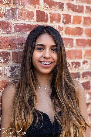 Senior-High-School-Portrait-HeadShot-Brick-Wall