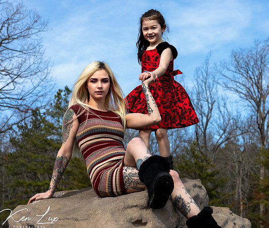 Family-Photography-Mother-Daughter-Sitting-Rock