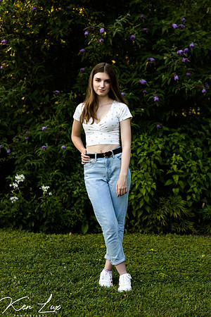 High-School-Senior-Portrait-Casual-Jeans-Purple-Flowers